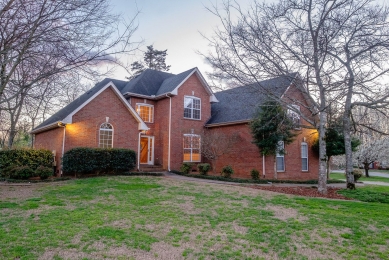Murfreesboro TN Real Estate | 2240 Woodridge Trail