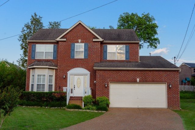 mt juliet tn home for sale in cul de sac lot 2 story private porch