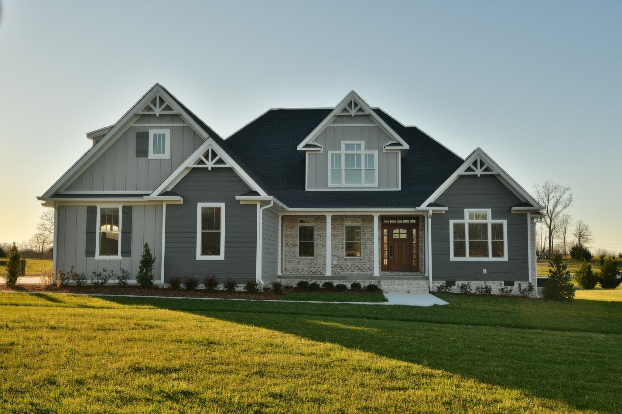 Winchester TN Real Estate Photos | 381 Cascade Drive