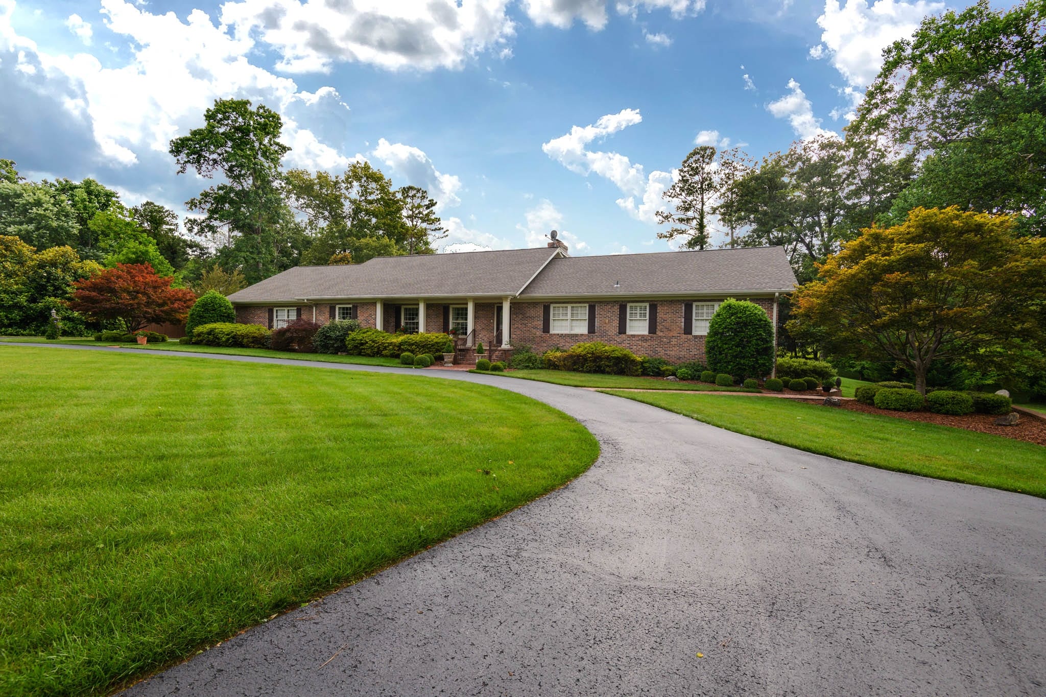 Renee Keene | 211 Lake Circle Tullahoma Real Estate