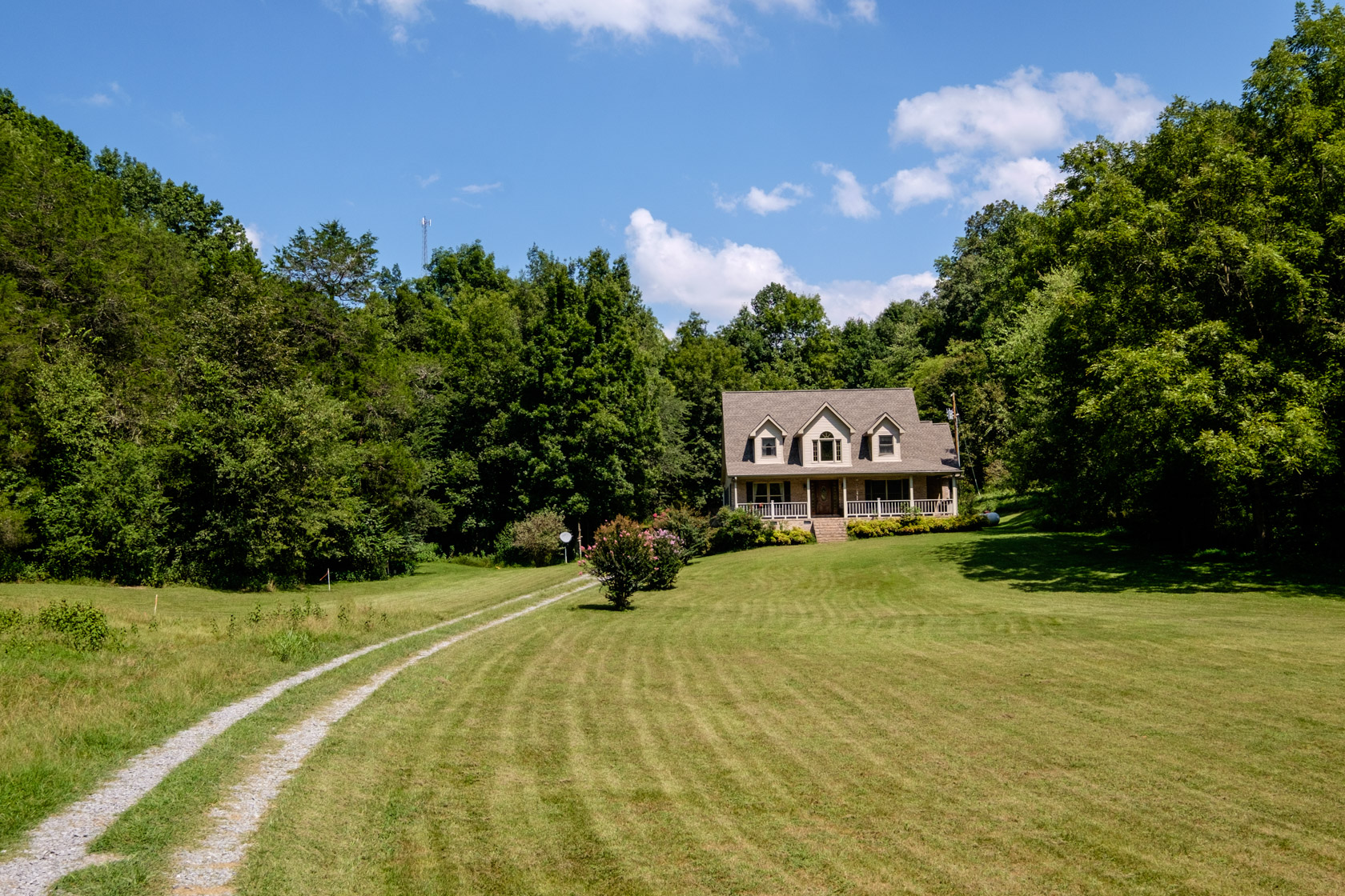 Tullahoma Real Estate Tour | 420 Cave Springs | Jenny Orr