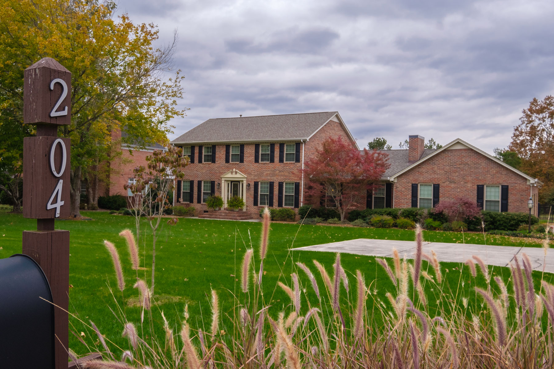 Tullahoma Real Estate | Golfers Perfect Home | 204 Kingsridge Blvd